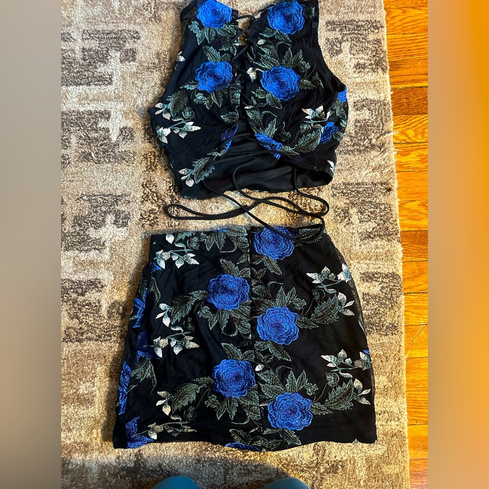 Lulus two piece set - Picture 2 of 4